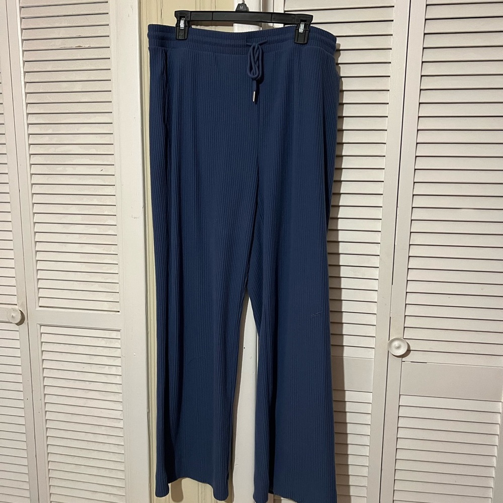 Navy Ribbed Pants - Picture 2 of 9